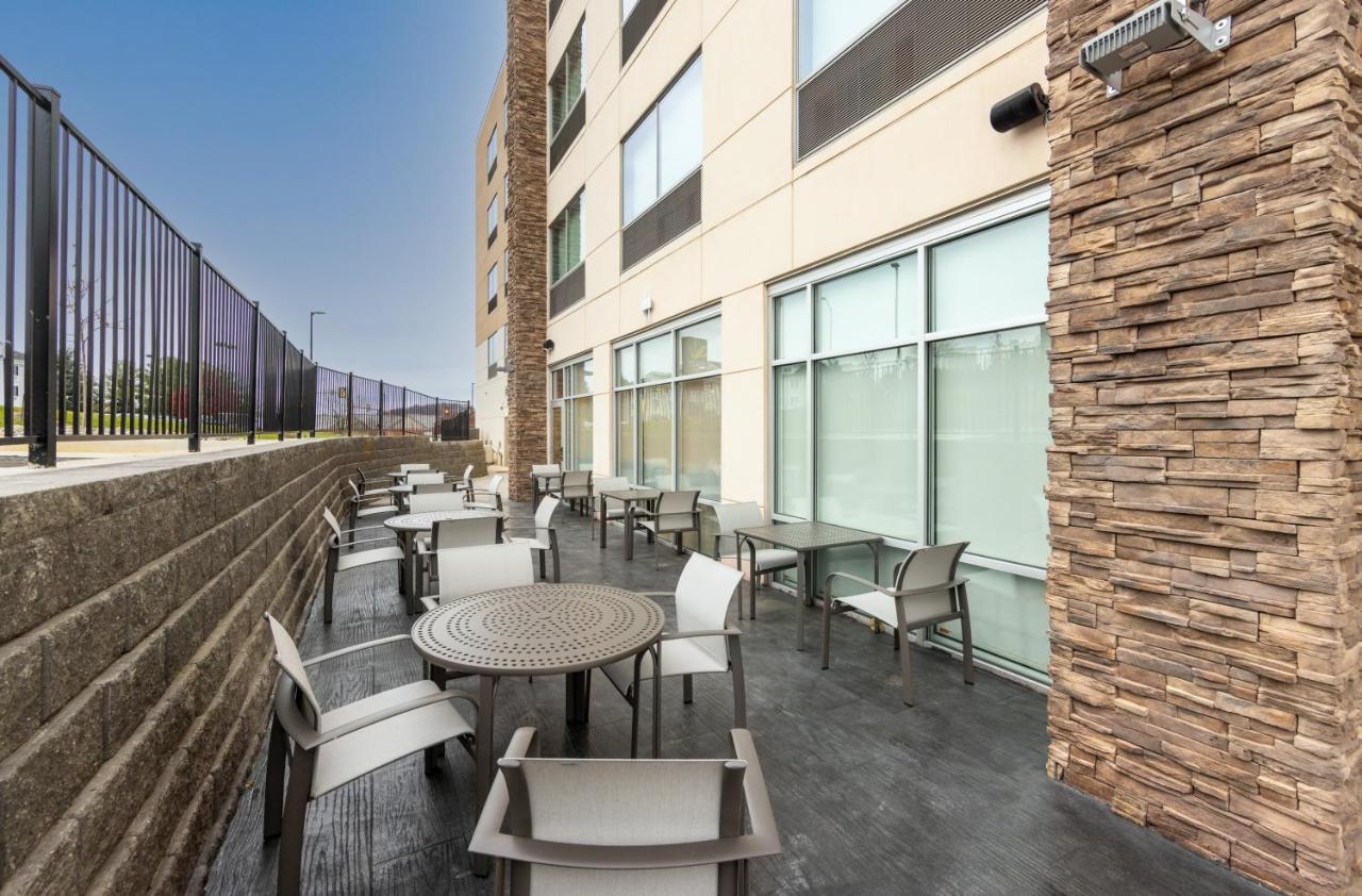 Holiday Inn Express & Suites - Harrisonburg University Area By Ihg Exterior foto